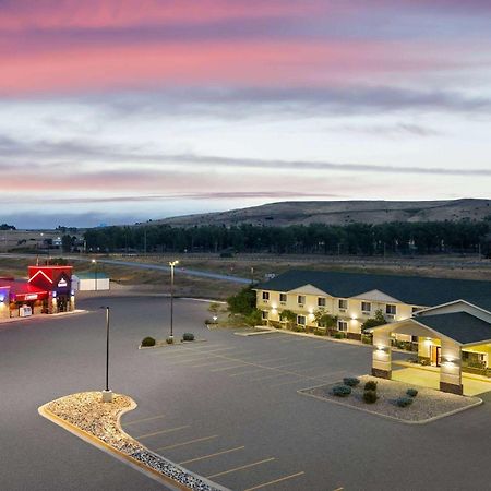 Super 8 By Wyndham Big Timber Motel Exterior photo